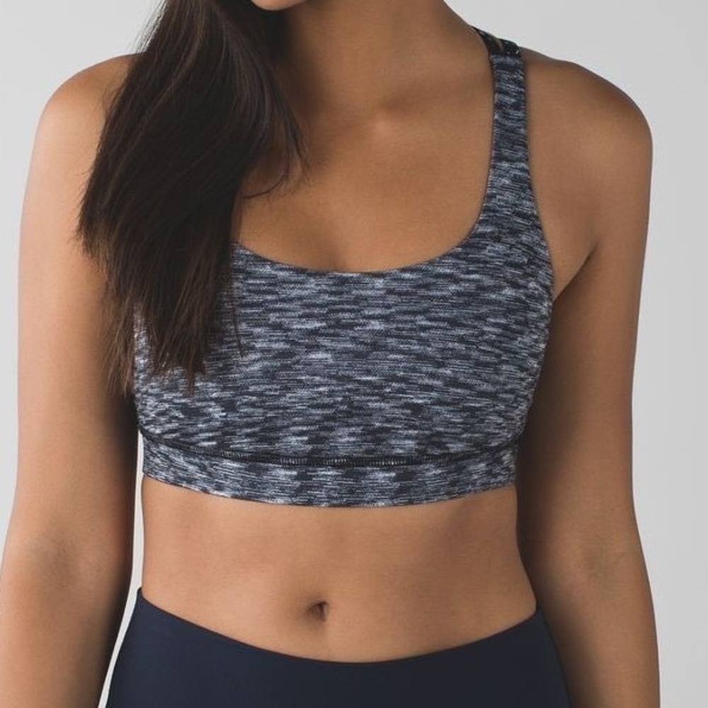 Lululemon Energy Bra Dramatic Static White Black Butterfly Texture Yoga Gym Sz 6